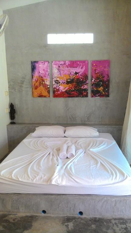 Villa Aathid Garden Khao Lak Habitación foto